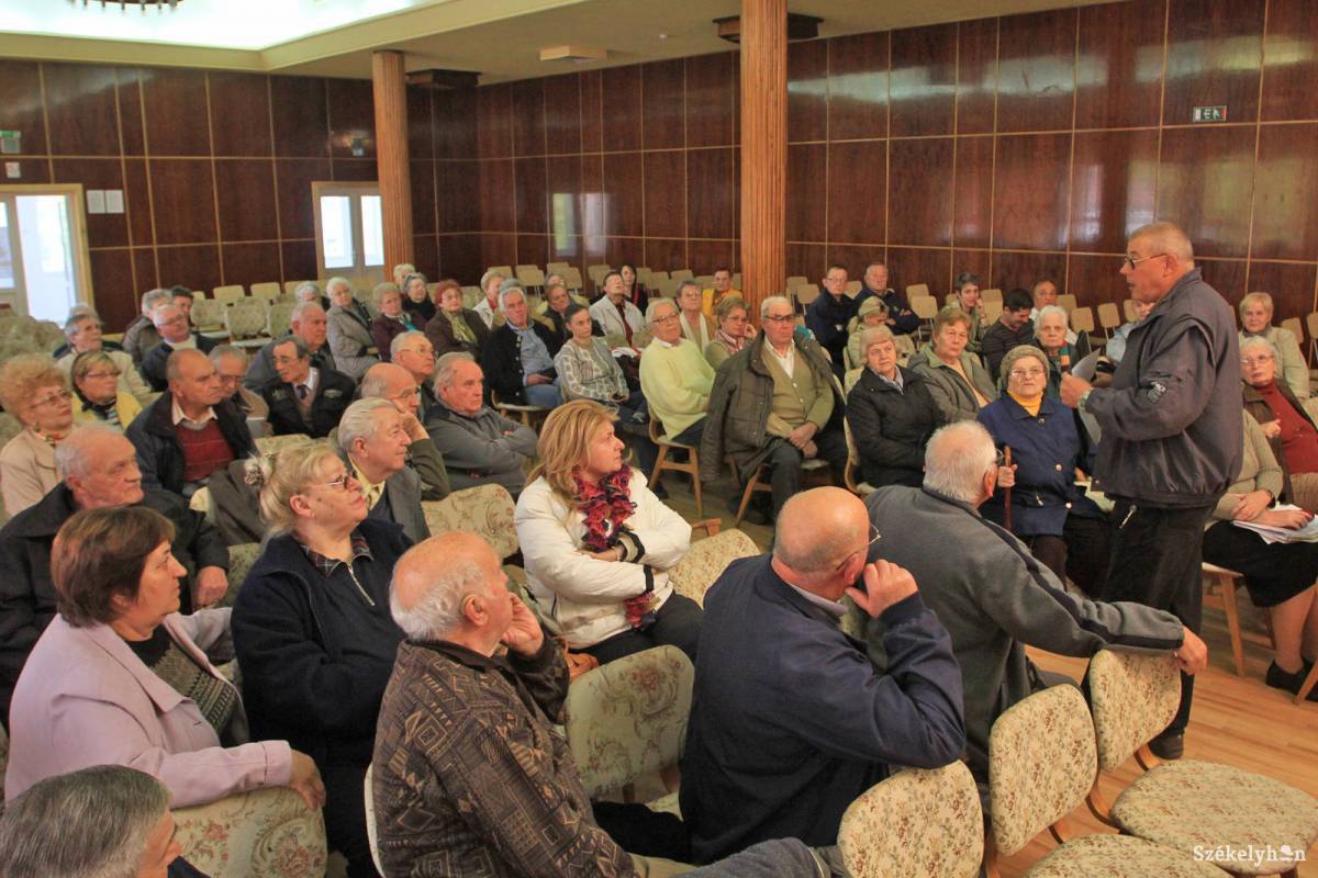 &bullet;  Fotó: Boda L. Gergely