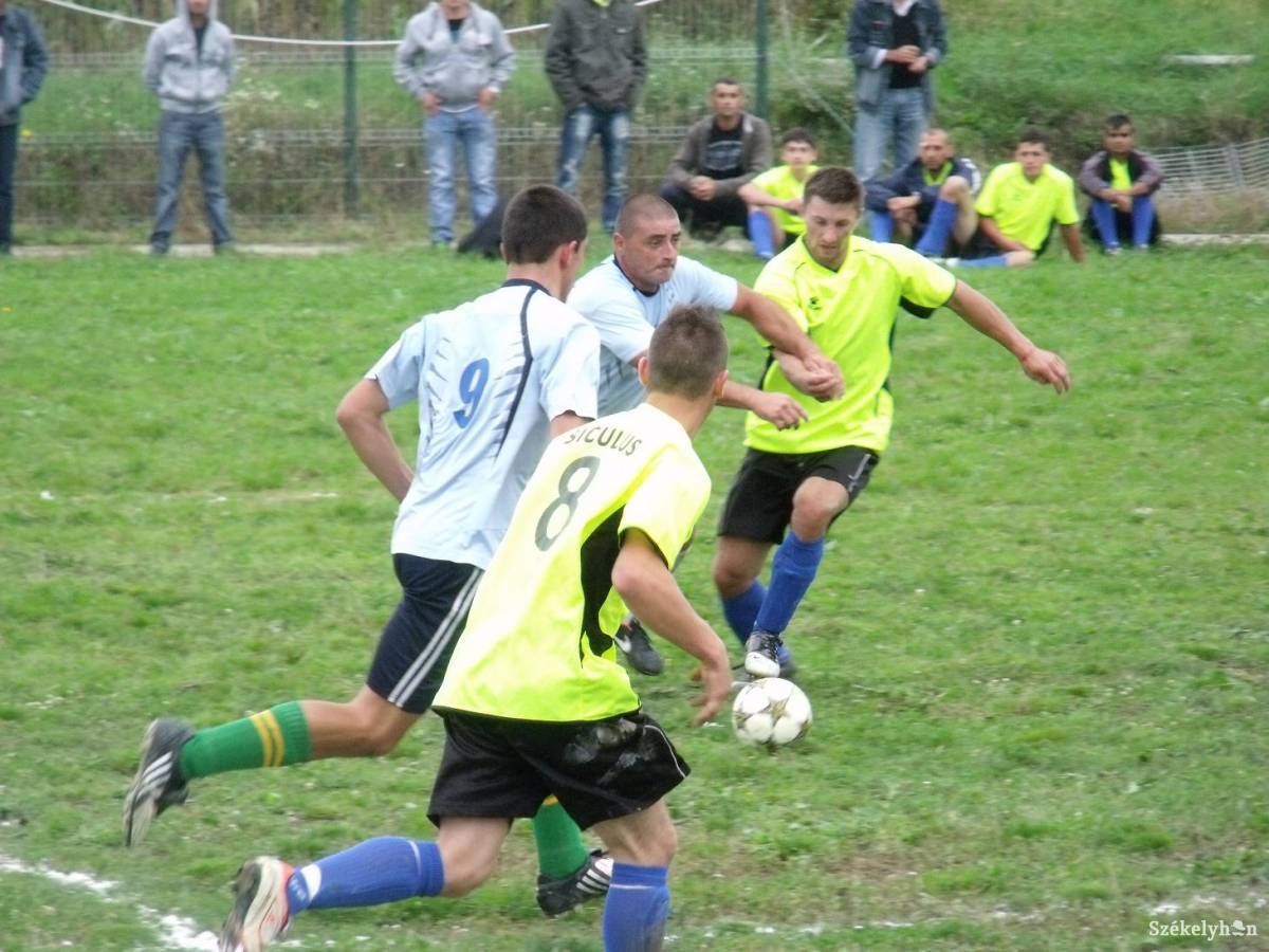 •  Fotó: Gligor Róbert László