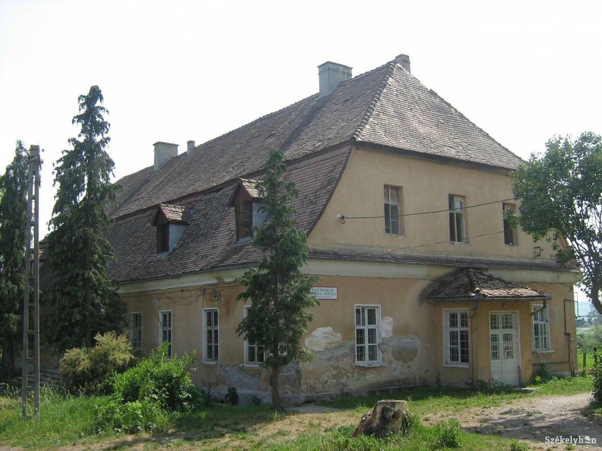 &bullet;  Fotó: Gligor Róbert László