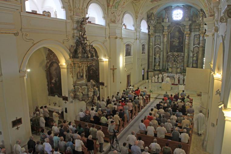 Világot átölelő imanap