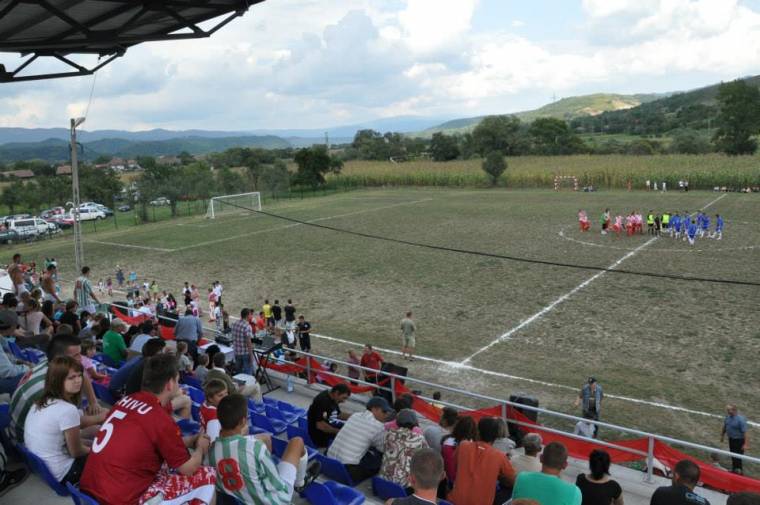 Emlékezés és avatás Kibéden