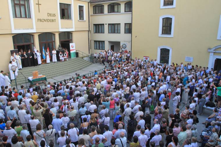 Szent István-ünnep az EMNT-vel