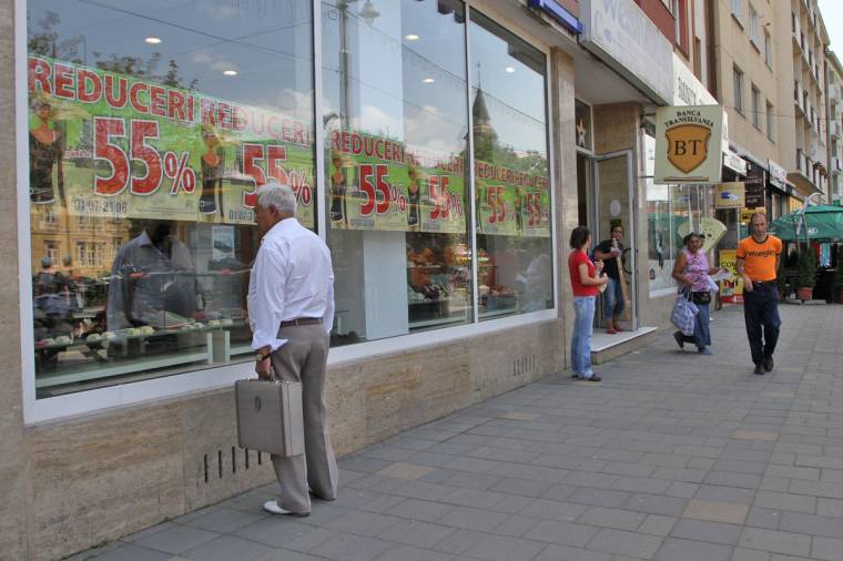 Árzuhanás már a nyár közepén