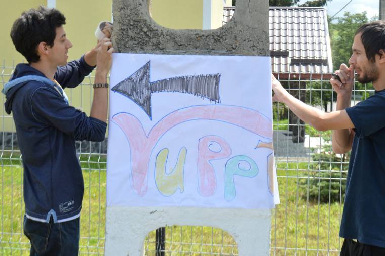 Önkénteseket képeztek az élményterápiás táborra