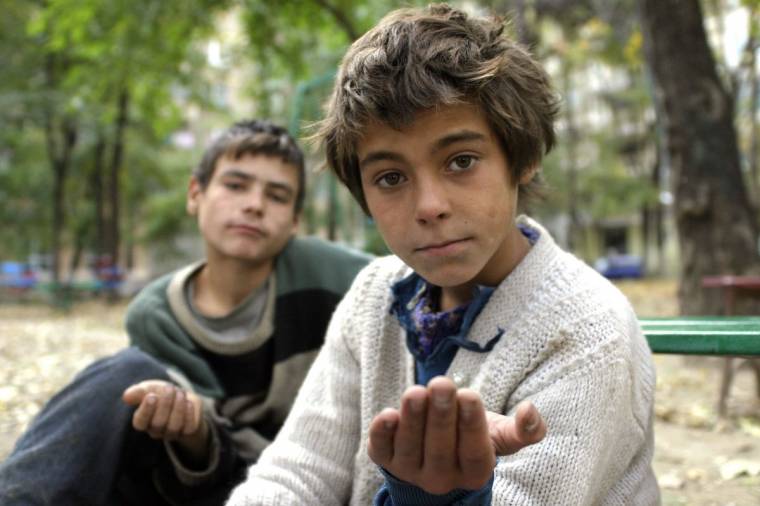 Hivatalosan nincsenek koldus gyerekek Marosvásárhelyen