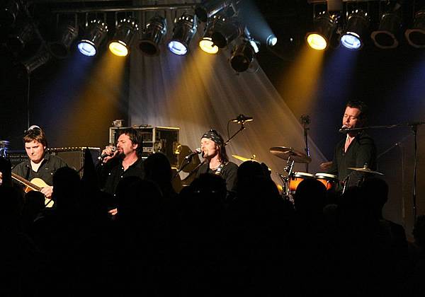 A Queen Unplugged Marosvásárhelyen