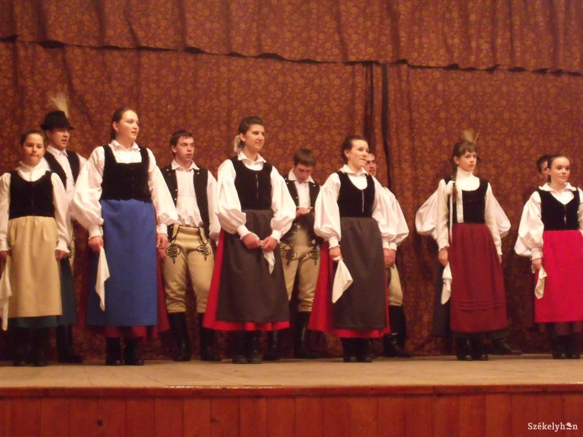 &bullet;  Fotó: Gligor Róbert László