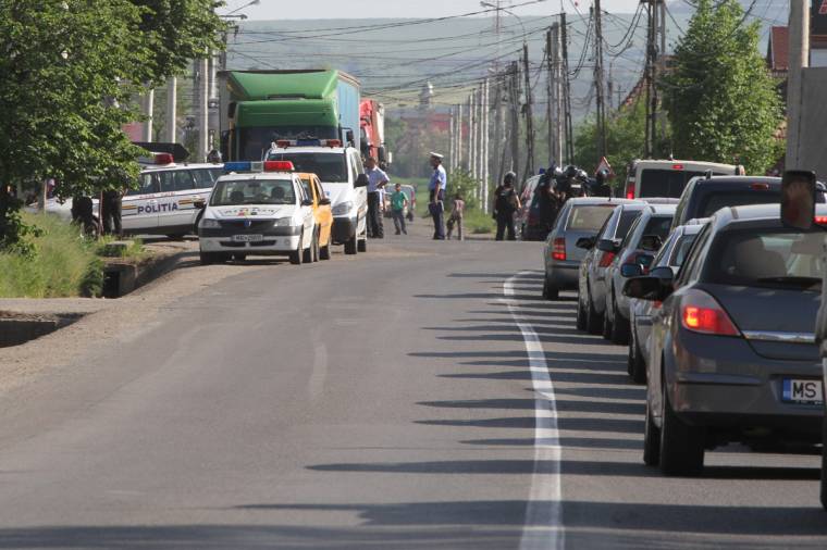 Vasvillával támadtak a gázolóra