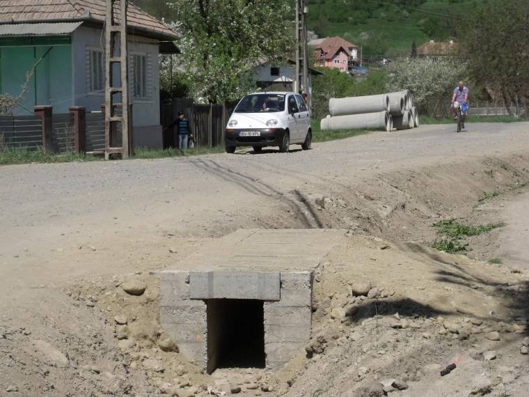 Elkezdték az útjavítást Erdőszentgyörgyön