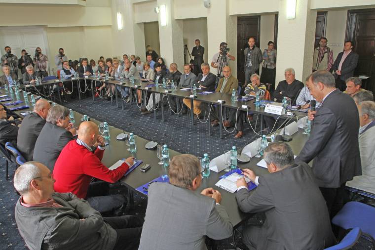 Bukarestben nem engedélyezik a vese- és májátültetést