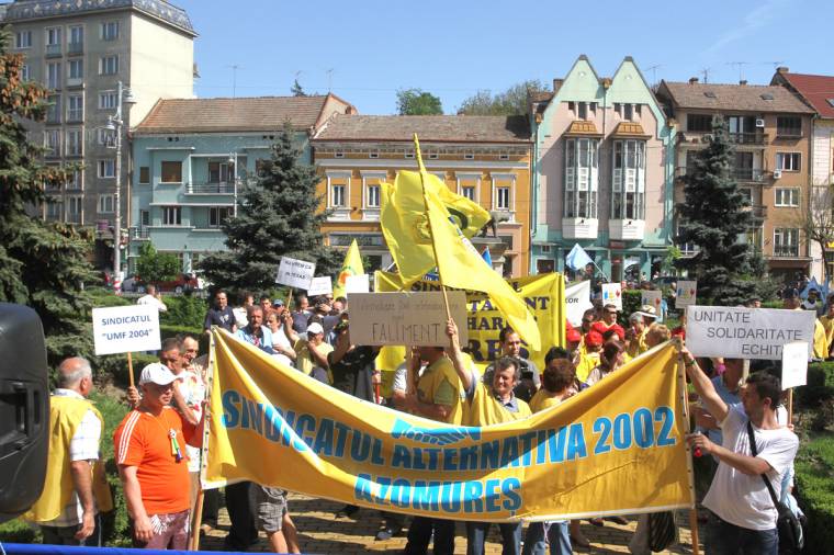 Előbb beruházást, utána kiszervezést