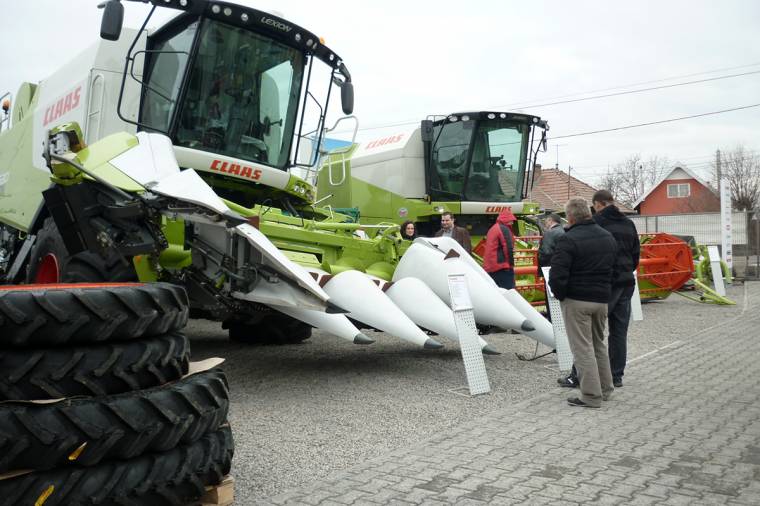 Mezőgazdasági gépek mustrája Kézdivásárhelyen (x)