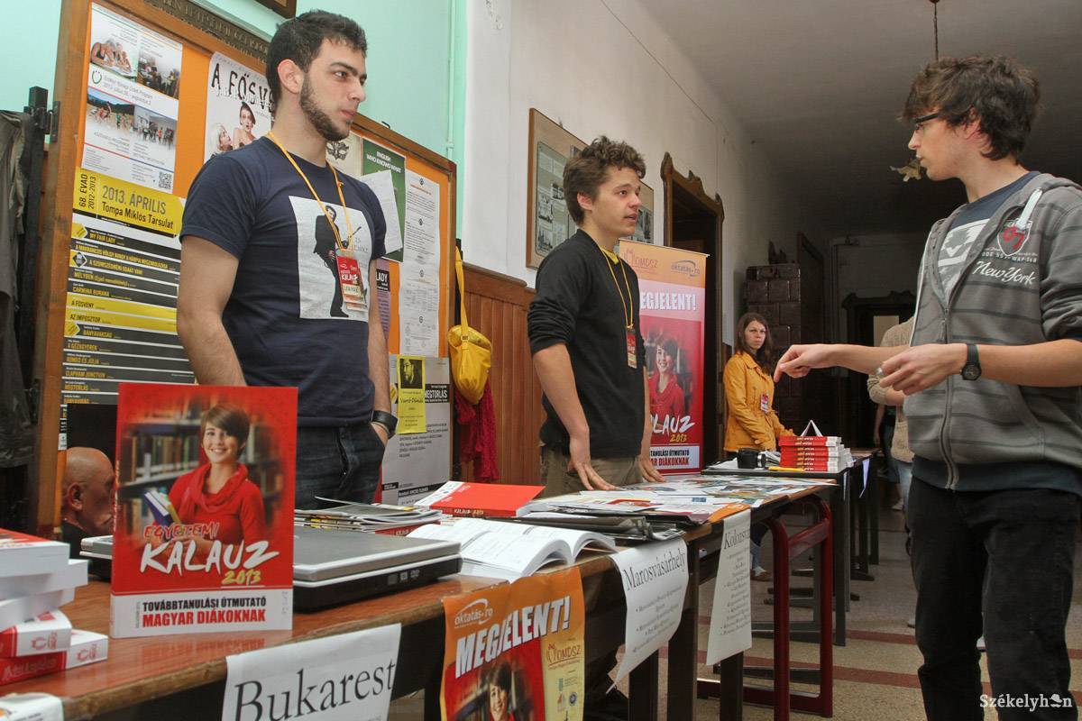 &bullet;  Fotó: Boda L. Gergely