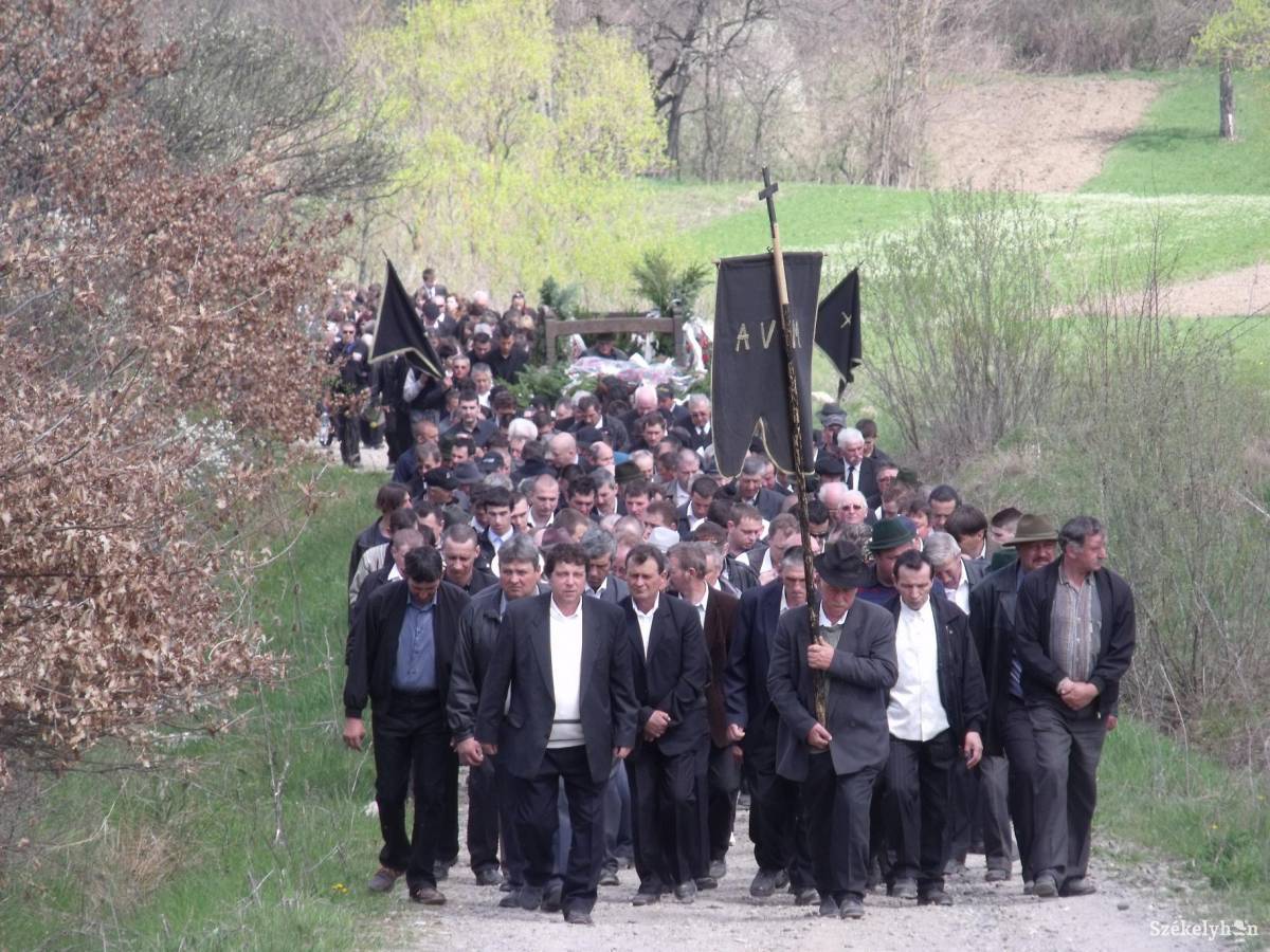 &bullet;  Fotó: Gligor Róbert László