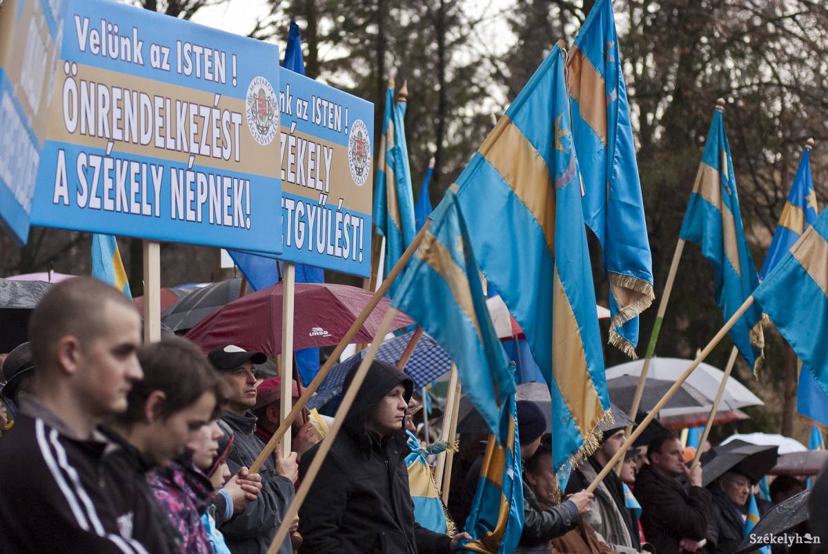 &bullet;  Fotó: Veres Nándor