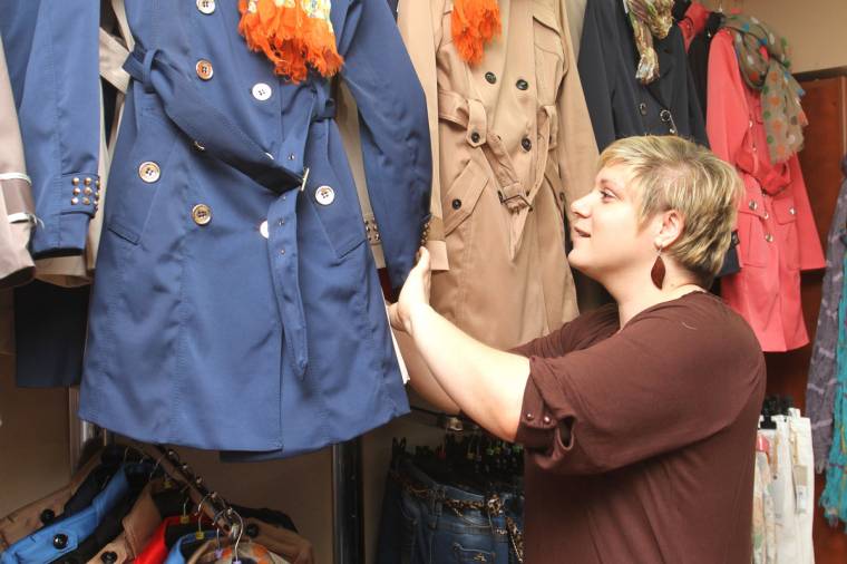 Divatos díva a folyton futó anyukából