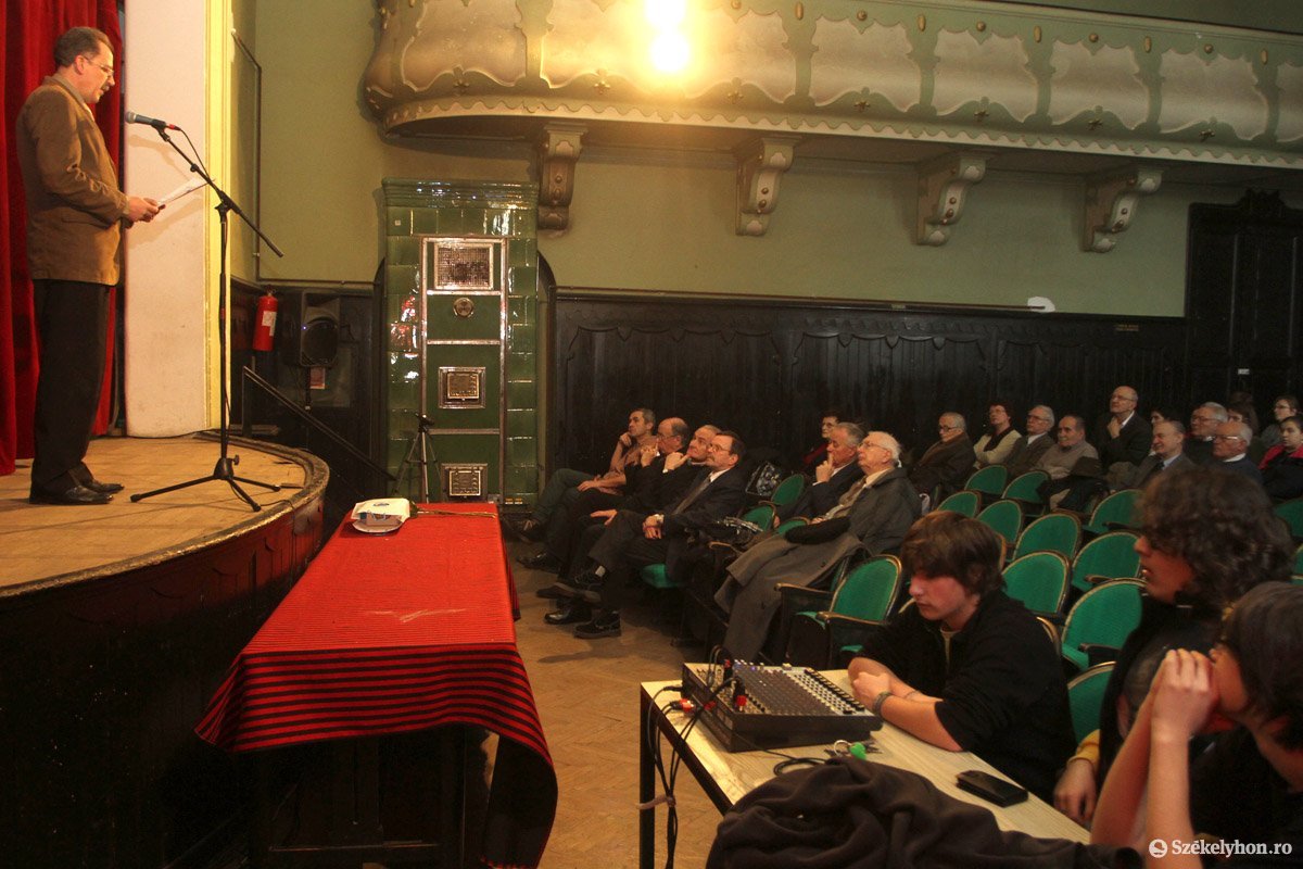 &bullet;  Fotó: Boda L. Gergely