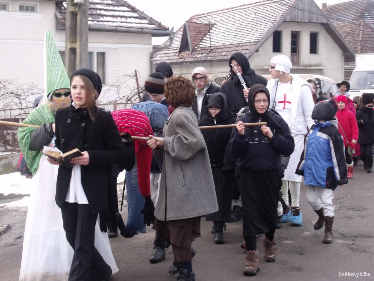 &bullet;  Fotó: Gligor Róbert László