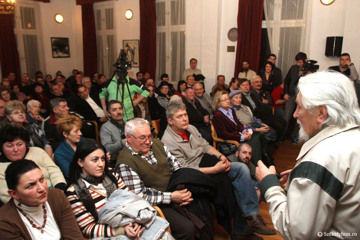 &bullet;  Fotó: Boda L. Gergely