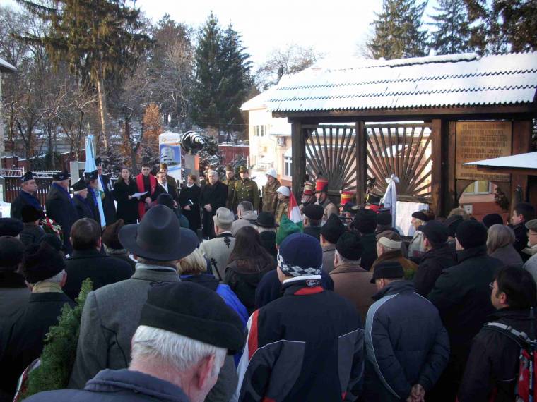 Emlékezés a Don-kanyarbeli áldozatokra