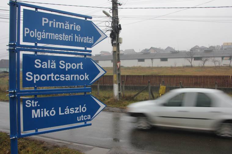 Szerzett jogok forognak kockán – Még az utcák és terek anyanyelvű feliratozását is eltöröltetné a szász Klaus Johannis