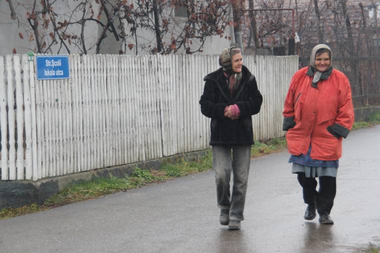 Kétnyelvű utcanévtáblákat helyeztek ki Jedden