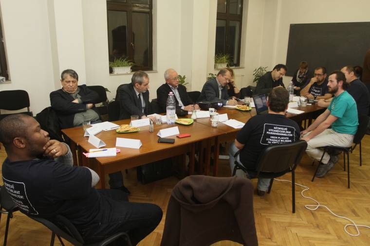 Tisztább szabáyozást sürgetnek a kétnyelvűség ügyében