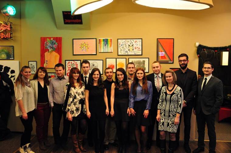Elkeltek a Rotaract-árverezés képei