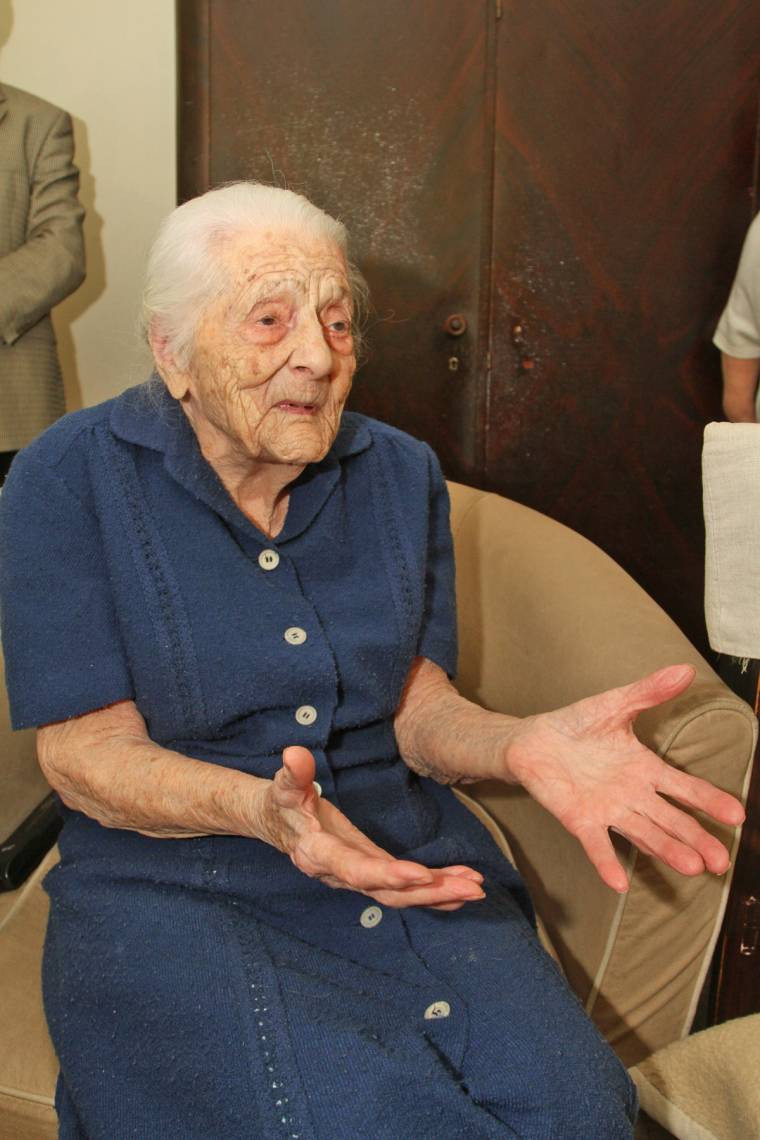 Születésnapján köszöntötték a 103 éves Báciu Erzsébetet