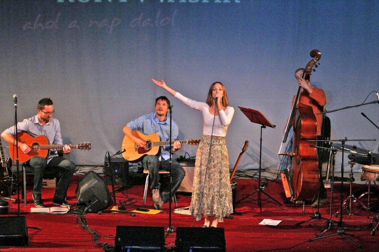 Magyar hangok a vásárhelyi román koncertdömpingben