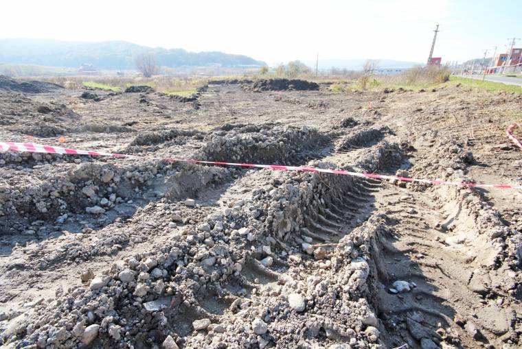 Csak tavasszal kezdődik az útépítés