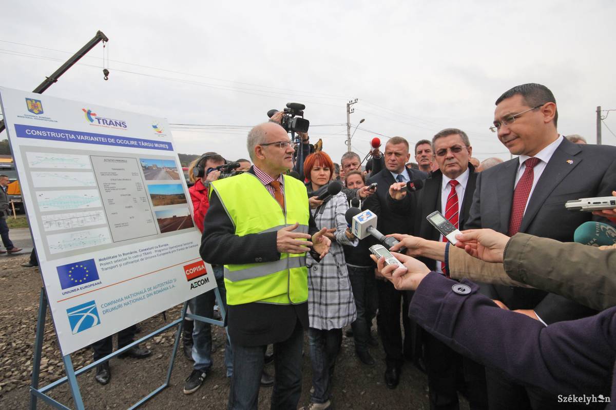 2014 októberében Victor Ponta akkori miniszterelnök jelenlétében nyitották meg a munkatelepet. Archív •  Fotó: Boda L. Gergely