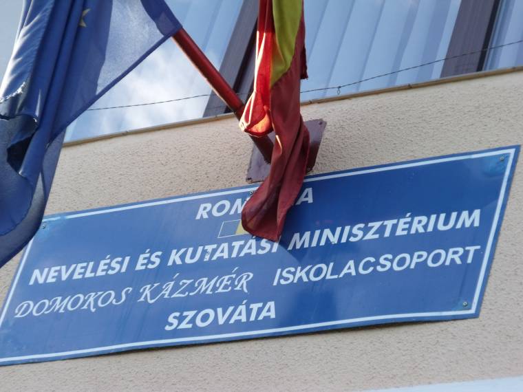 Tiltakoznak a román szülők Szovátán