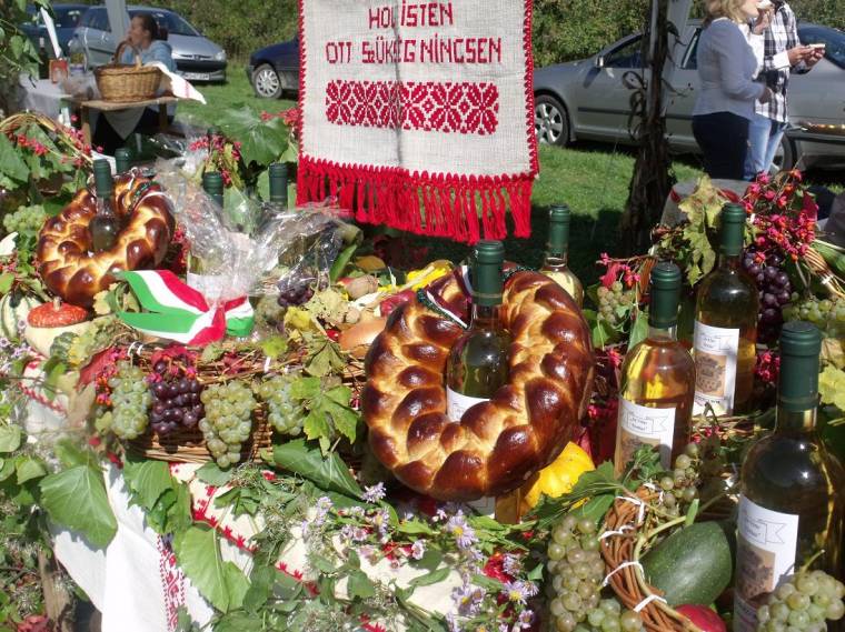 Szüreti mulatság Kelementelkén