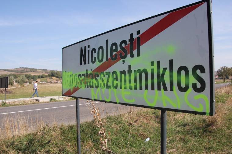 Táblamázolás Káposztásszentmiklóson
