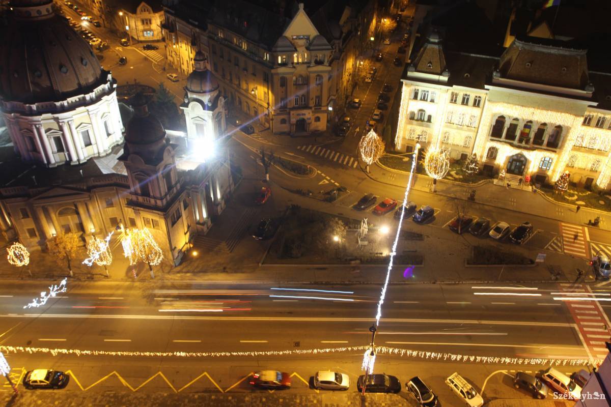 Marosvásárhelyen is részben környezettudatos közvilágítás működik, de van még tennivaló, ha intelligens város akar lenni. Archív •  Fotó: Boda L. Gergely