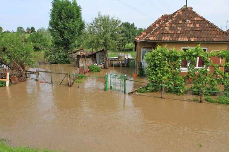 Kifizetik az árvíz okozta károkat