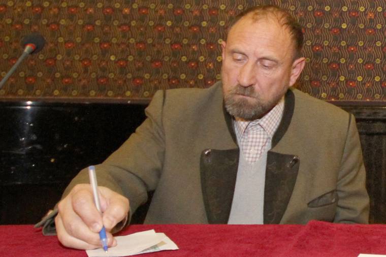 „Szelíd emberek közt a legkeményebb”
