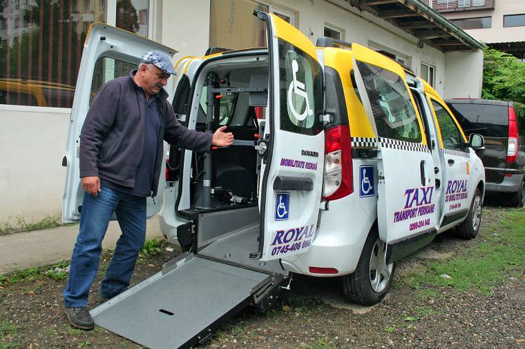 Vásárhely első akadálymentes taxija