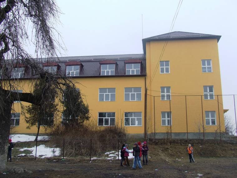 Apafi Mihály nevét kapja a nagyernyei iskola