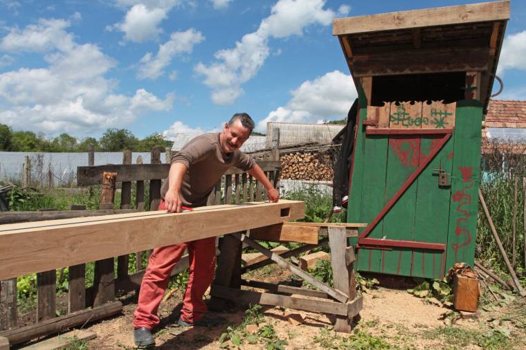 Kapuba faragott szabadság