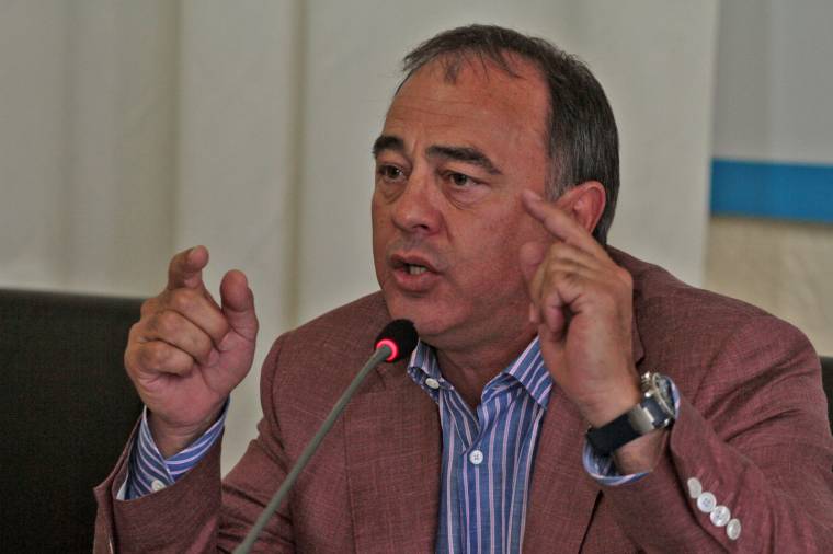 Tiszteletlenséggel vádolja Floreát az alpolgármester