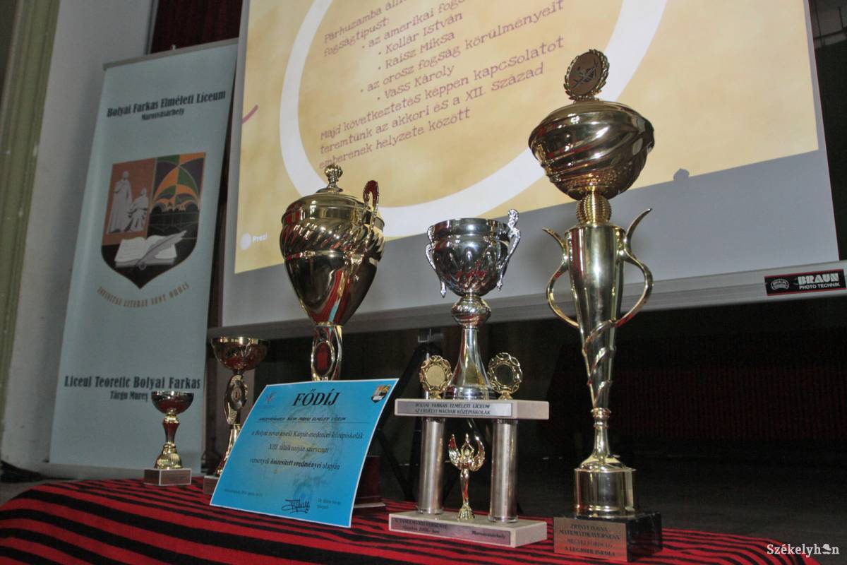 &bullet;  Fotó: Boda L. Gergely