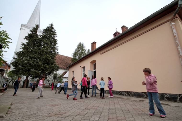 Az egyházé a havadtői iskola