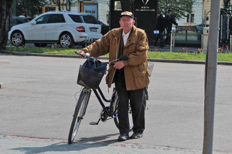 Folytatódik a bringakiszorítósdi