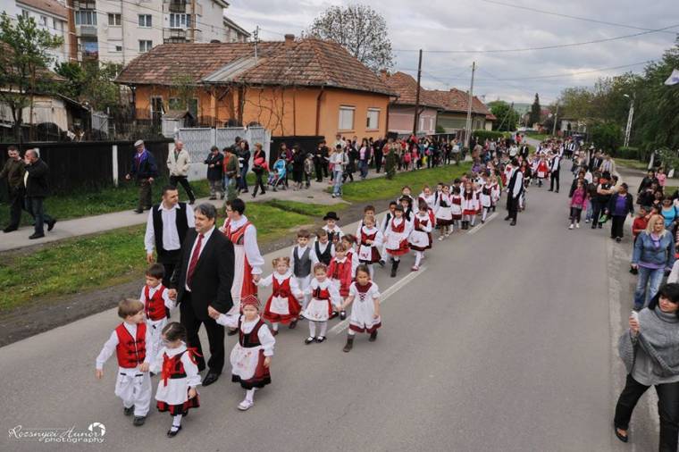 Tömegek nem csak az ihaj-csuhajon