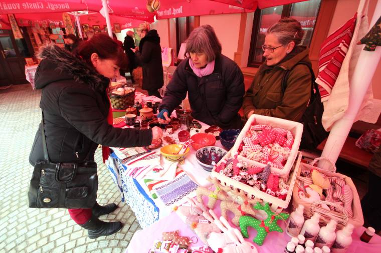 Kézművesek mutatkoztak be Marosvásárhelyen