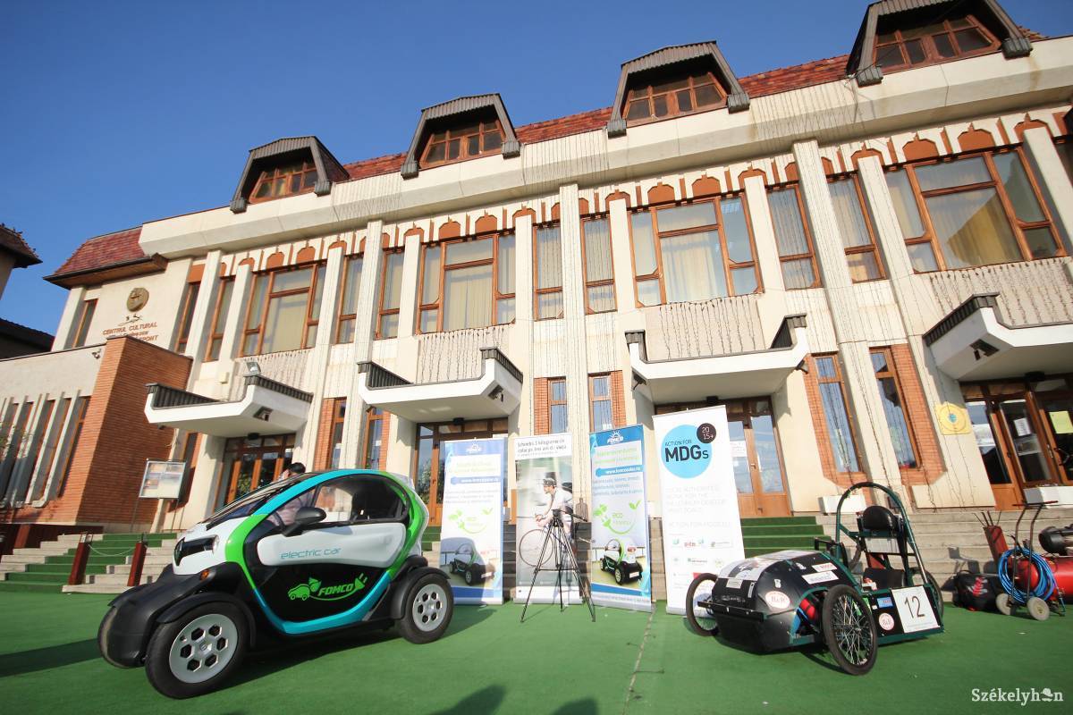 &bullet;  Fotó: Boda L. Gergely