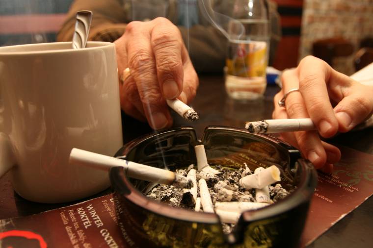 Dohányzáskorlátozás kihirdetve