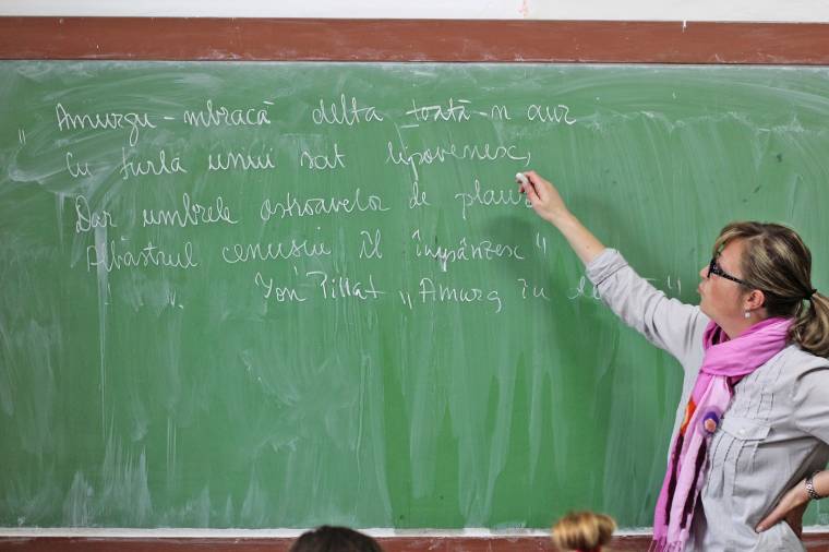 Apáczai-díj – pályázati felhívás pedagógusoknak